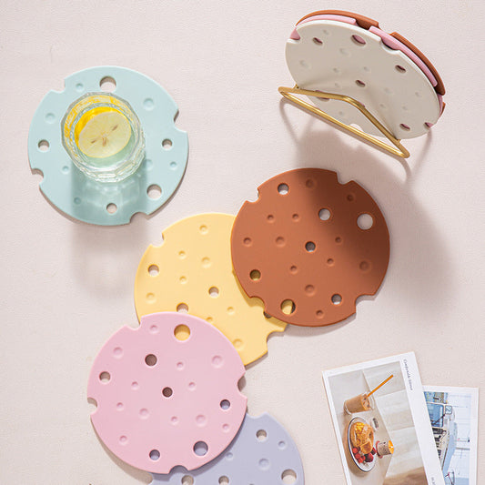 16cm Silicone Cheese-Shaped Trivet - Hot Pans, Bowls, Kitchen Tables, Café & Home Dining