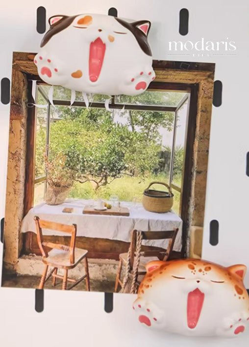 Playful Cat Memo Magnet
